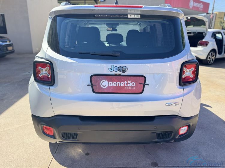Beneto Veculos | Renegade Longitude 1.8 4x2 Flex 16V Aut. 16/16 - foto 4