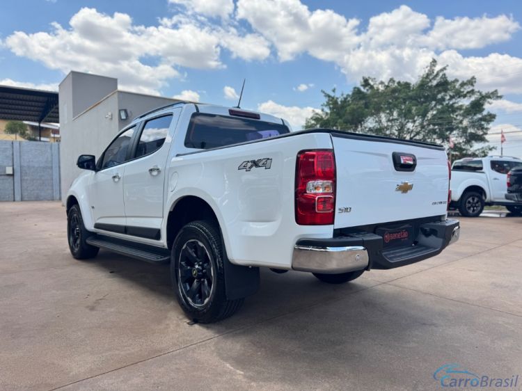 Beneto Veculos | S-10 Pick-Up LTZ 2.8 TDI 4x4 CD Dies.Aut 20/21 - foto 3