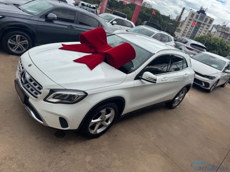 Benetão Veículos | GLA 200 Advance 1.6/1.6 TB 16V Flex Aut. 19/19 - foto 2