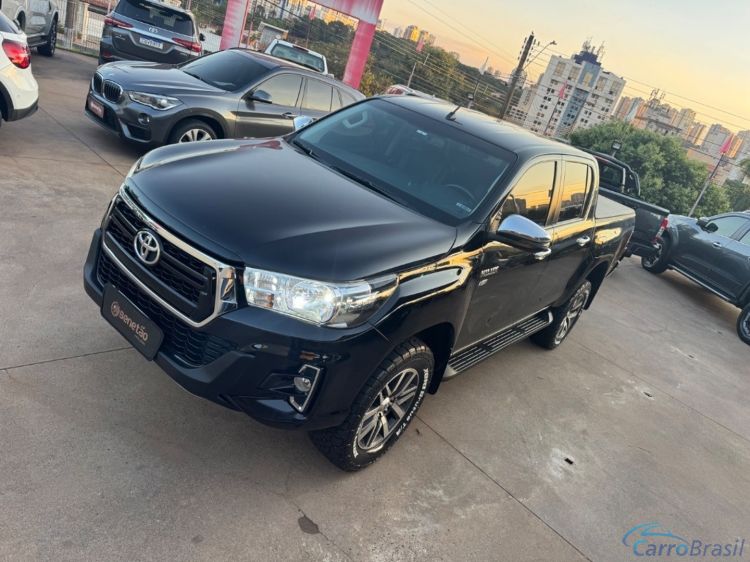 Benetão Veículos | Hilux 2.7 SRV 4X2 CD 16V FLEX 4P AUTOMÁTICO 18/19 - foto 2