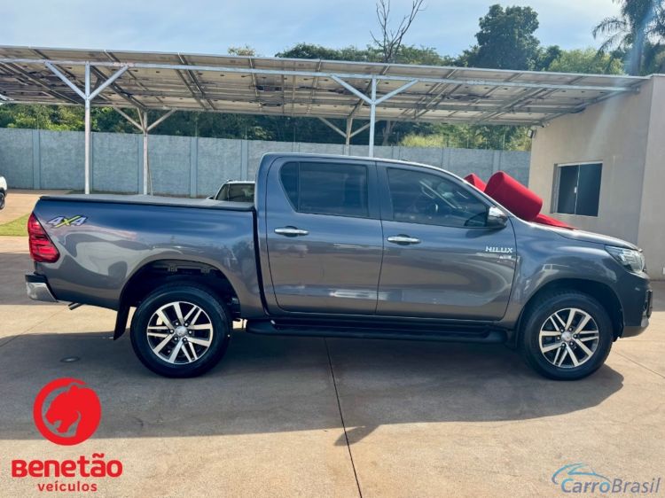 Benetão Veículos | Hilux 2.7 SRV 4X4 CD 16V FLEX 4P AUTOMÁTICO 19/20 - foto 8