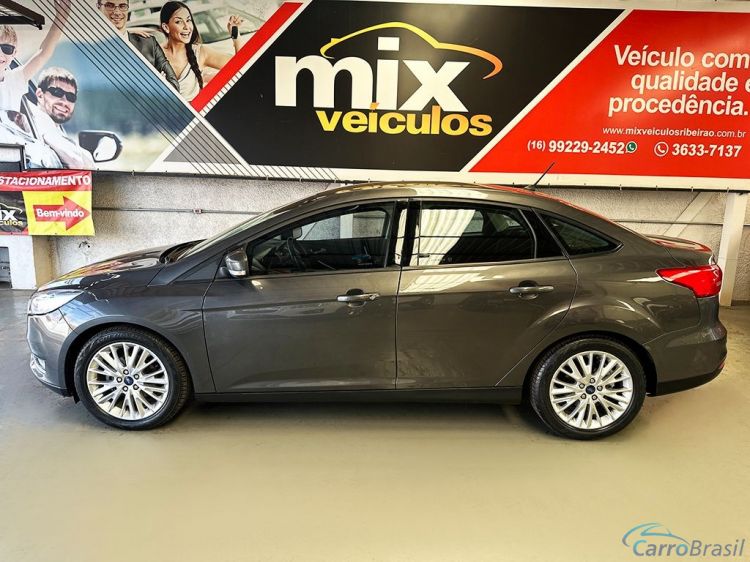 Mix Veiculos | Focus Sedan 2.0 SE 16V 18/18 - foto 2