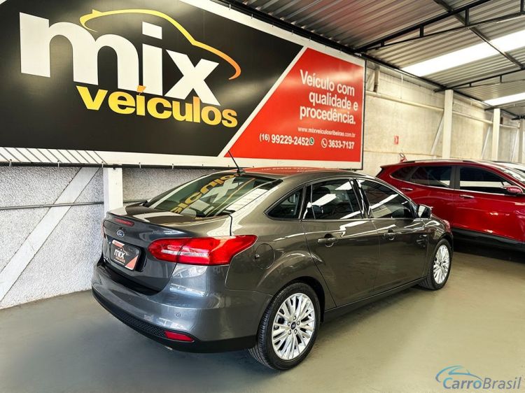 Mix Veiculos | Focus Sedan 2.0 SE 16V 18/18 - foto 3