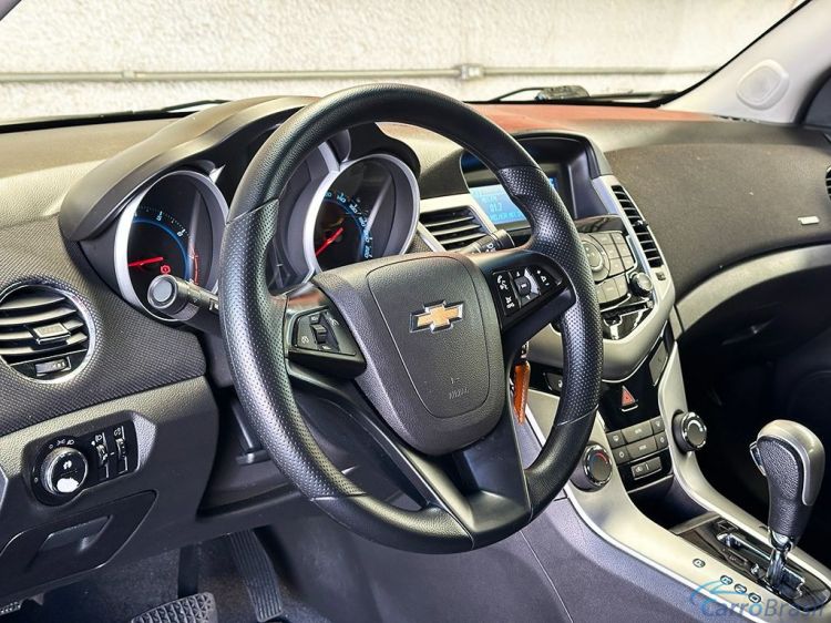 Mix Veiculos | Cruze 1.8 LT 16V SEDAN 15/15 - foto 10