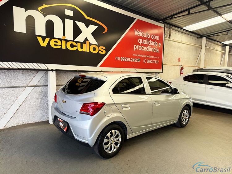 Mix Veiculos | Onix 1.0 MPFI LT 8V 19/19 - foto 3