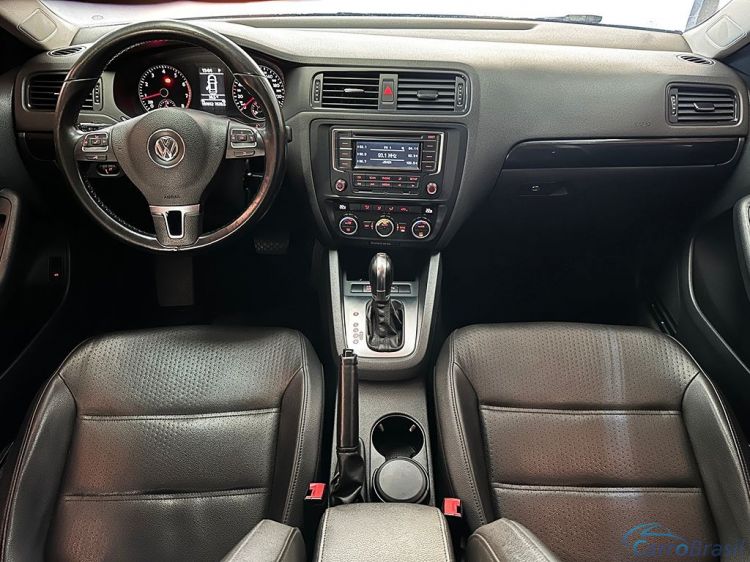 Multcar Veculos | Jetta 2.0 COMFORTLINE 12/13 - foto 5