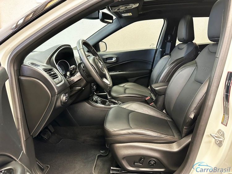 Multcar Veculos | Compass 2.0 16V S 4X4 21/21 - foto 4