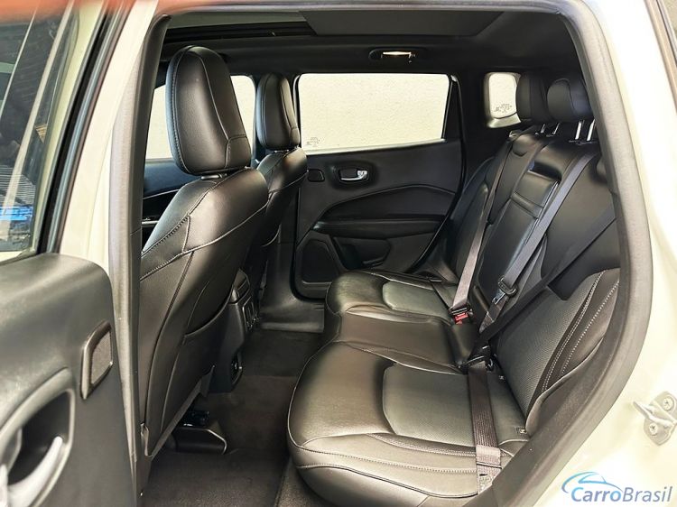 Multcar Veculos | Compass 2.0 16V S 4X4 21/21 - foto 7