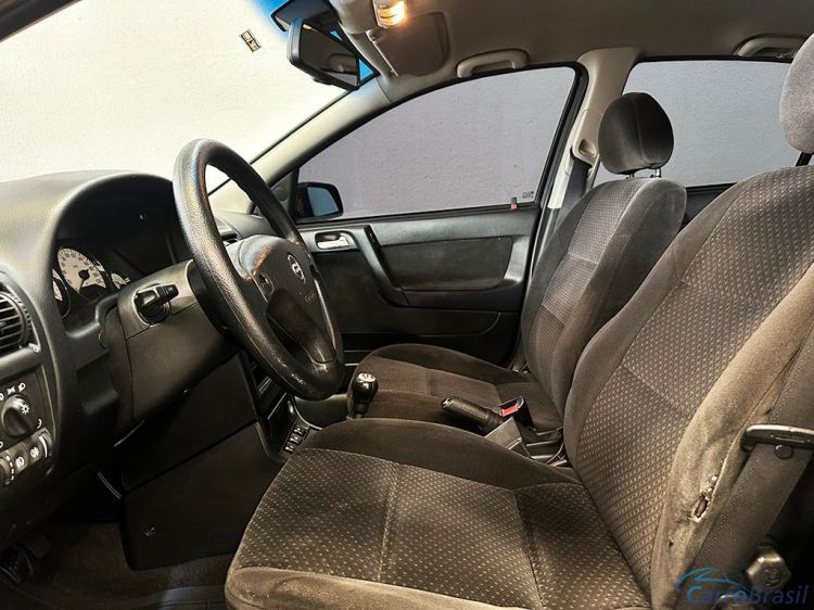 Multcar Veculos | Astra Hatch 2.0 MPFI ADVANTAGE SEDAN 8V 10/11 - foto 4