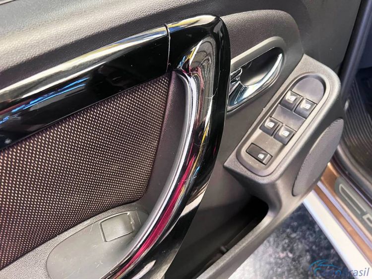Multcar Veículos | Duster 2.0 16V DYNAMIQUE 15/16 - foto 6