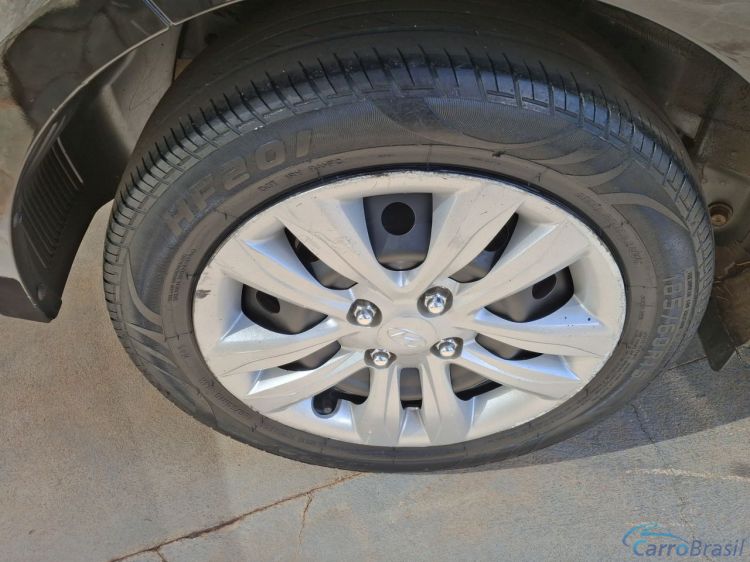 Scaranelo Veculos | HB 20 Comf./C.Plus/C.Style 1.0 Flex 12V 16/16 - foto 4