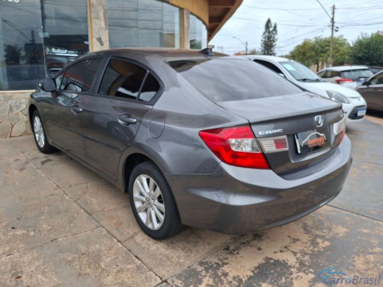 Scaranelo Veículos | Civic Sedan LXS 1.8/1.8 Flex 16V Mec. 4p 13/14 - foto 7
