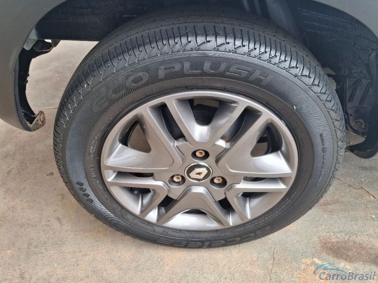 Scaranelo Veículos | Kwid Intense 1.0 Flex 12V 5p Mec. 18/18 - foto 4