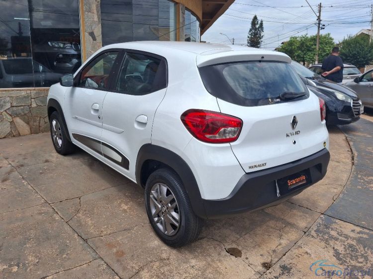 Scaranelo Veículos | Kwid Intense 1.0 Flex 12V 5p Mec. 18/18 - foto 7