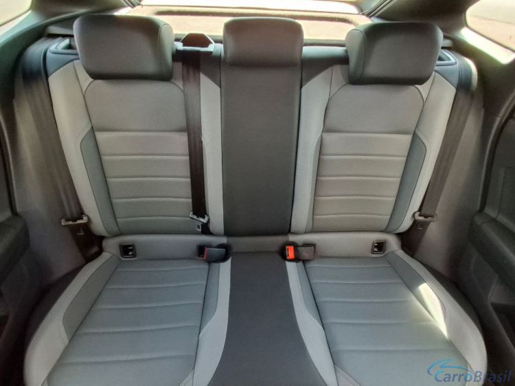 Scaranelo Veículos | Nivus Highline 1.0 200 TSI Flex Aut. 23/24 - foto 9