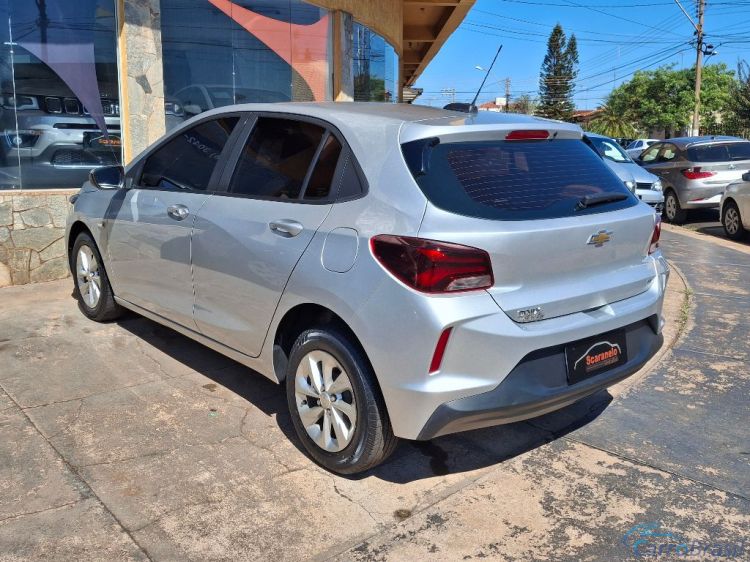 Scaranelo Veículos | Onix HATCH LT 1.0 12V TB Flex 5p Mec. 23/23 - foto 7