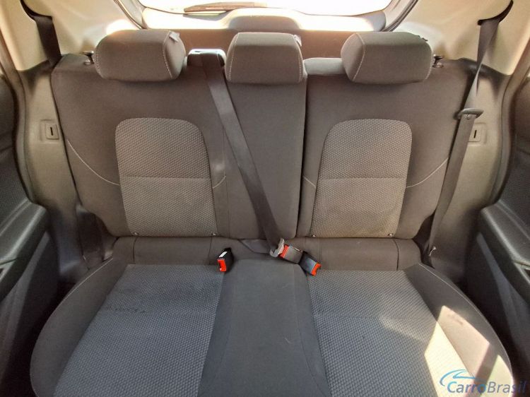Scaranelo Veículos | Onix HATCH LT 1.0 12V TB Flex 5p Mec. 23/23 - foto 9
