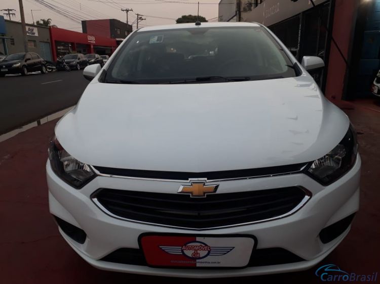 Automvel & Cia | Onix 1.4 MPFI LT 8V FLEX 4P MANUAL 18/19 - foto 9