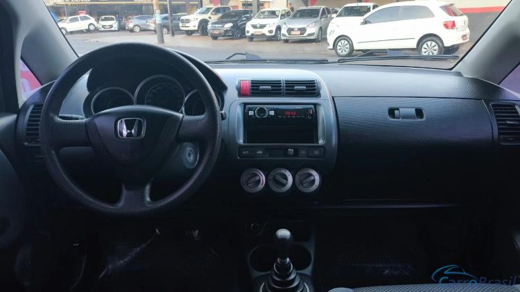 Automvel & Cia | Fit 1.4 LX 8V GASOLINA 4P MANUAL 07/07 - foto 10