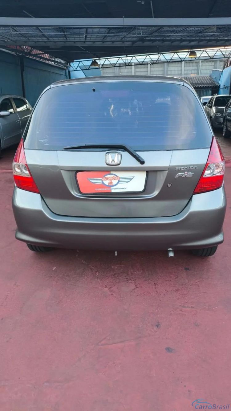 Automvel & Cia | Fit 1.4 LX 8V GASOLINA 4P MANUAL 07/07 - foto 6
