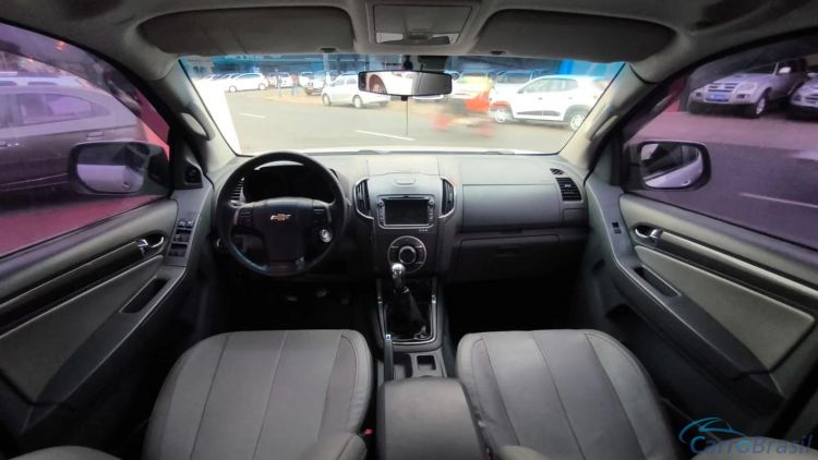 Automvel & Cia | S-10 2.4 LTZ 4X2 CD 8V FLEX 4P MANUAL 14/14 - foto 10