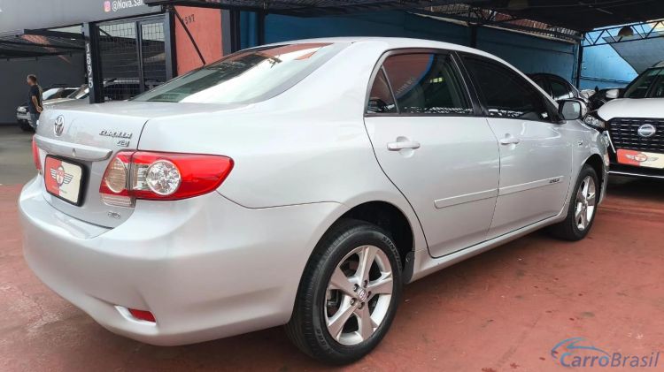 Automvel & Cia | Corolla 2.0 XEI 16V FLEX 4P AUTOMTICO 14/14 - foto 4
