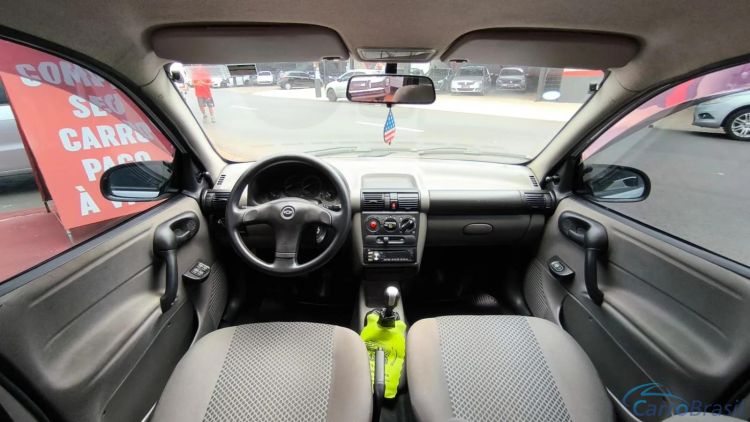 Automvel & Cia | Corsa Sedan 1.0 MPFI LIFE 8V FLEX 4P MANUAL 09/10 - foto 10