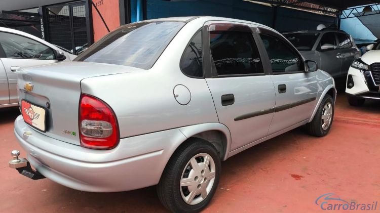 Automvel & Cia | Corsa Sedan 1.0 MPFI LIFE 8V FLEX 4P MANUAL 09/10 - foto 3