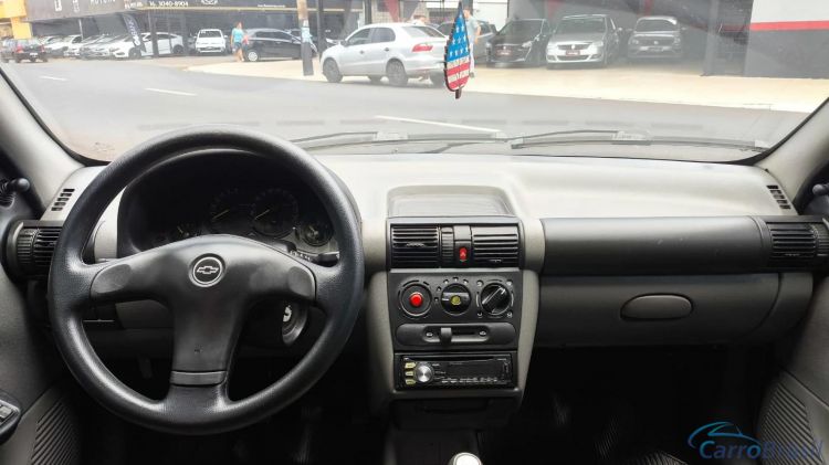 Automvel & Cia | Corsa Sedan 1.0 MPFI LIFE 8V FLEX 4P MANUAL 09/10 - foto 9