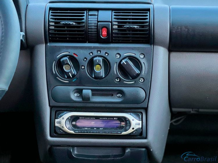 Samuel Automveis | Corsa Sedan 1.0 MPFI VHCE 8V 10/10 - foto 6