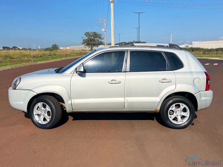Samuel Automveis | Tucson 2.0 MPFI GLS 16V 143CV 2WD 13/14 - foto 8