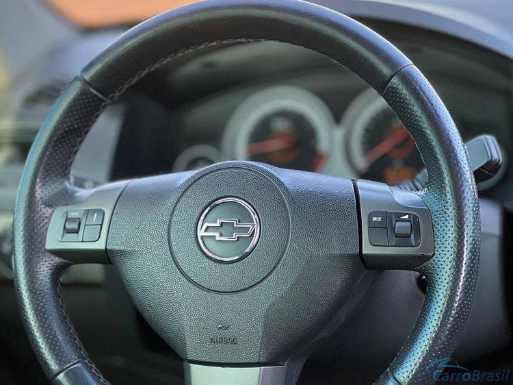 Samuel Automveis | Vectra 2.0 MPFI GT-X HATCH 8V 10/11 - foto 6