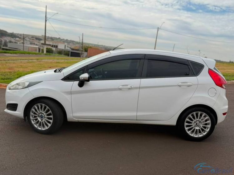 Samuel Automóveis | Fiesta Hatch 1.6 SE HATCH 16V 16/17 - foto 6