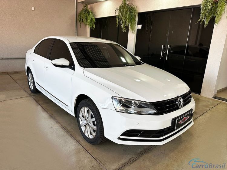 Gregolini Veculos | Jetta 1.4 16V TSI TRENDLINE 16/16 - foto 3