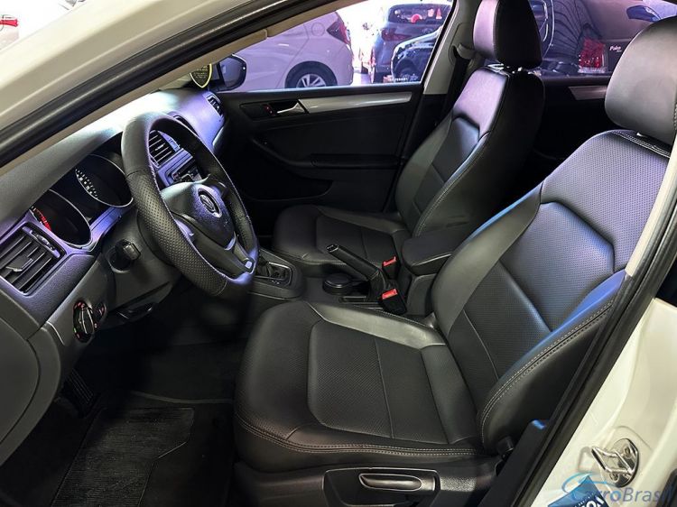 Gregolini Veculos | Jetta 1.4 16V TSI TRENDLINE 16/16 - foto 4