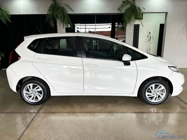 Gregolini Veculos | Fit 1.5 LX 16V 15/15 - foto 7