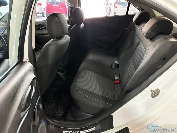 Gregolini Veculos | Onix 1.0 MPFI LT 8V 17/18 - foto 7