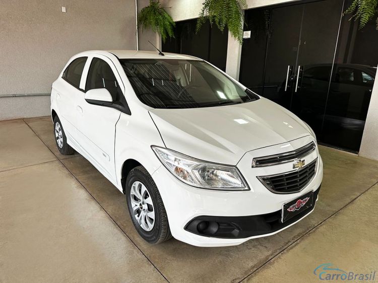 Gregolini Veculos | Onix 1.0 MPFI LT 8V 14/15 - foto 1