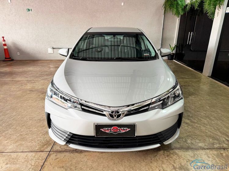Gregolini Veculos | Corolla 1.8 GLI 16V 17/18 - foto 2