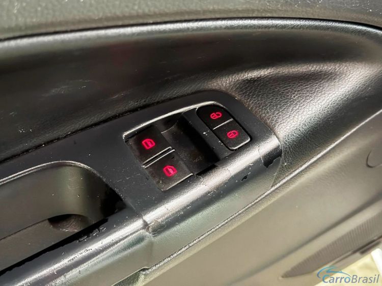 Gregolini Veculos | Saveiro 1.6 CROSS CE 8V 13/14 - foto 9