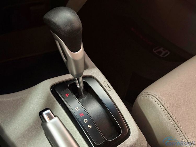 Gregolini Veculos | Civic 2.0 LXR 16V 14/15 - foto 7