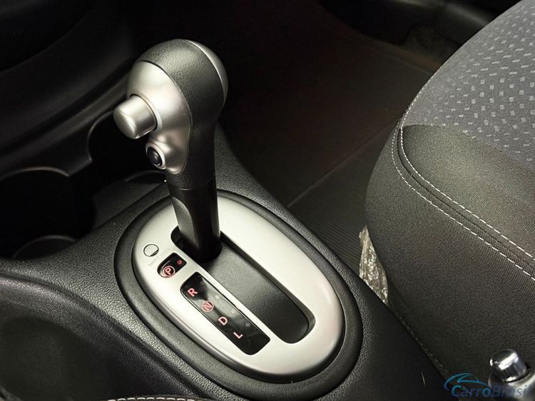 Gregolini Veículos | Versa 1.6 16V SV 18/18 - foto 10