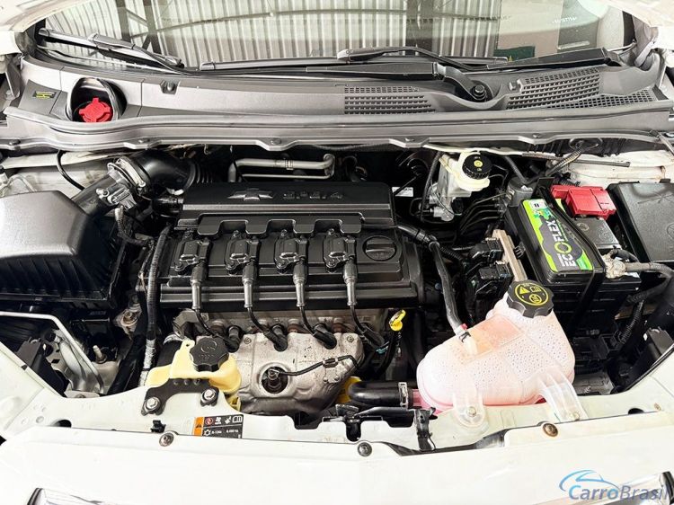 Gregolini Veículos | Onix 1.4 MPFI LT 8V 13/14 - foto 9