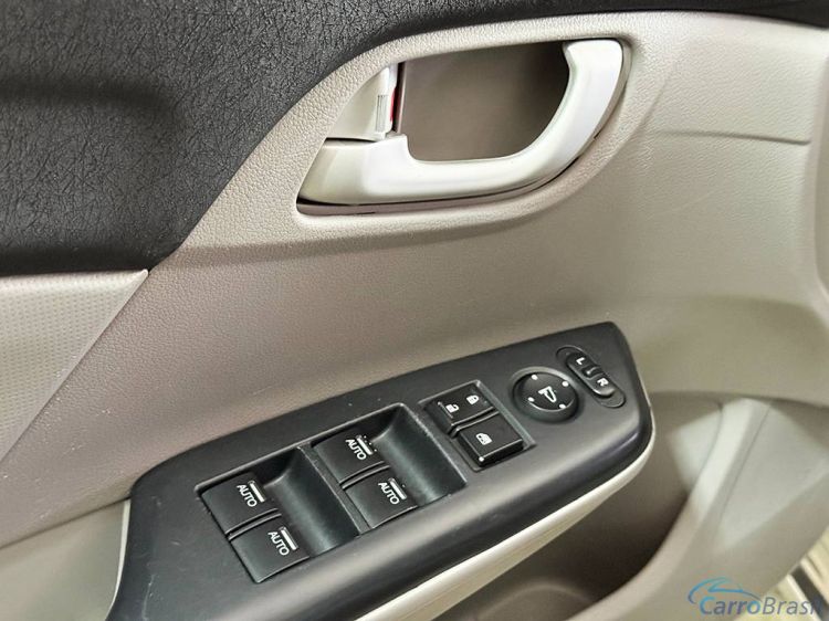 Gregolini Veículos | Civic 2.0 LXR 16V 14/15 - foto 10