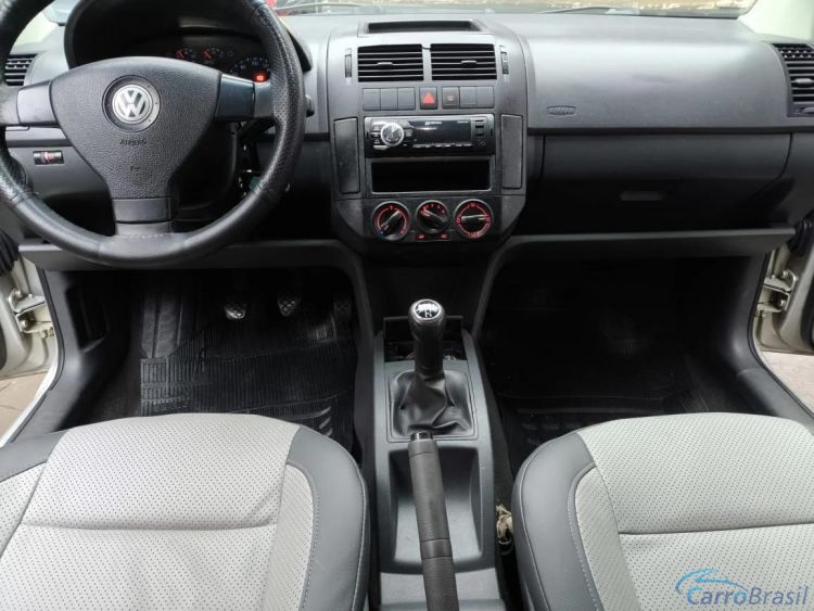 Fato Veculos | Polo Sedan 1.6 MI 8V FLEX 4P MANUAL 07/08 - foto 10