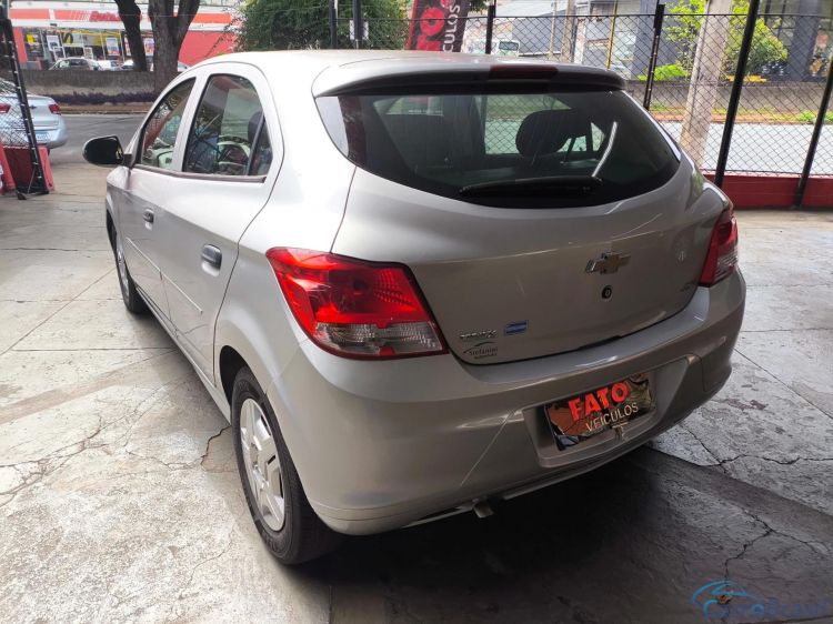 Fato Veculos | Onix 1.0 MPFI JOY 8V FLEX 4P MANUAL 17/18 - foto 6
