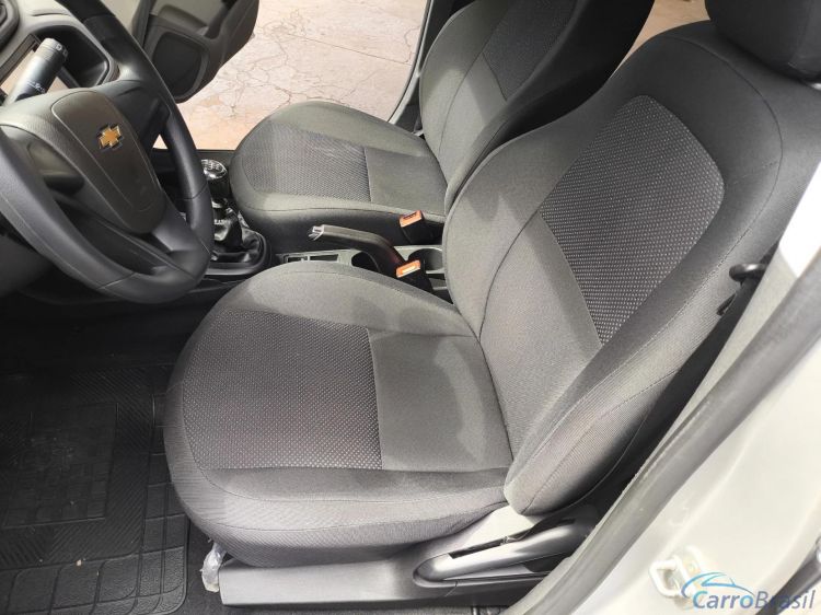 Fato Veculos | Onix 1.0 MPFI JOY 8V FLEX 4P MANUAL 17/18 - foto 9