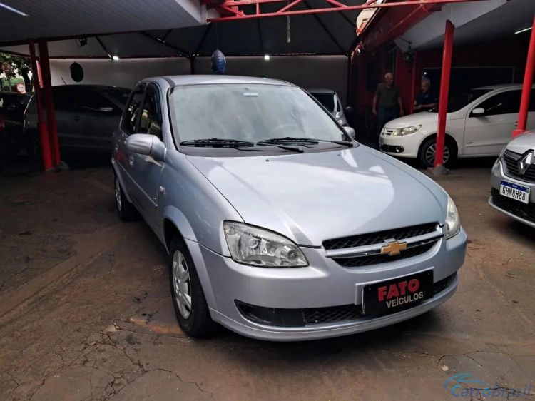 Fato Veculos | Corsa Sedan 1.0 MPFI LS 8V FLEX 4P MANUAL 10/11 - foto 2