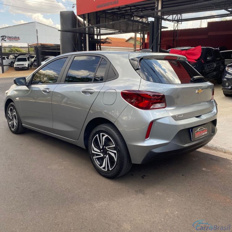 Ribeirania Motors | Onix HATCH LT 1.0 12V Flex 5p Mec. 23/24 - foto 6