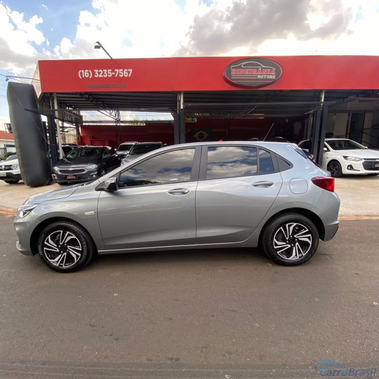 Ribeirania Motors | Onix HATCH LT 1.0 12V Flex 5p Mec. 23/24 - foto 7